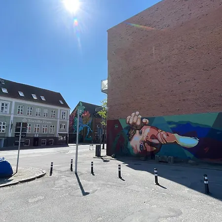 Og Rummelig I Apartman