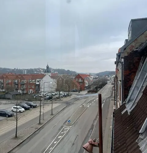 Og Rummelig I Appartement